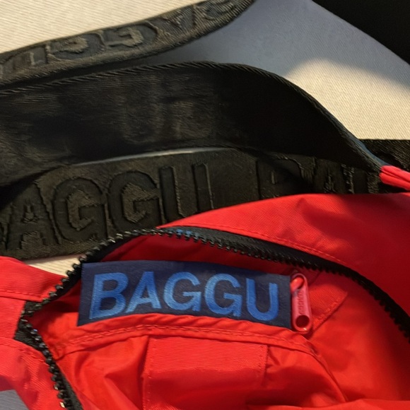 Baggu Crescent Crossbody Lightweight  Nylon Bag Medium - Picture 6 of 12